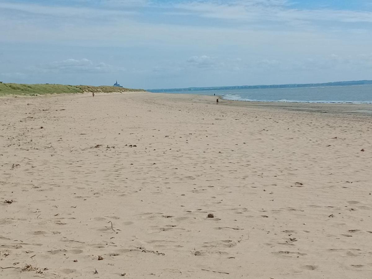 Gite Les Bambous En Baie Du Mont St Michel Dragey 외부 사진